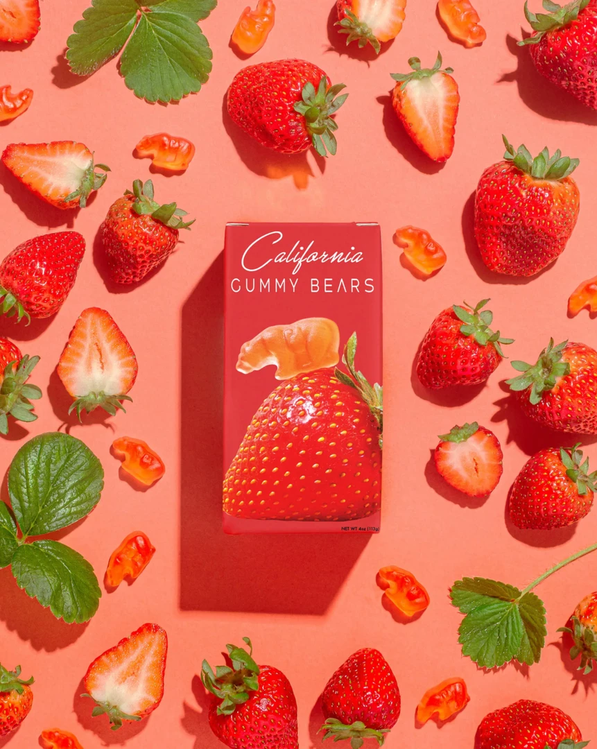 Strawberry - California Gummy Bears Sweet Treats 4 Strawberry - California Gummy Bears Sweet Treats