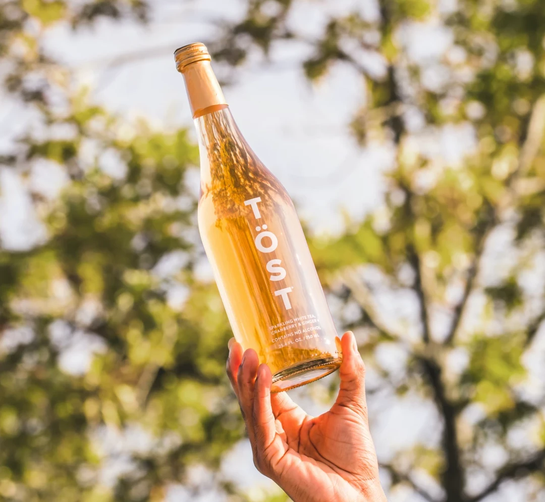 Drinks + Cocktails TÖST Non-Alcoholic Sparkling Beverage 5 Drinks + Cocktails TÖST Non-Alcoholic Sparkling Beverage