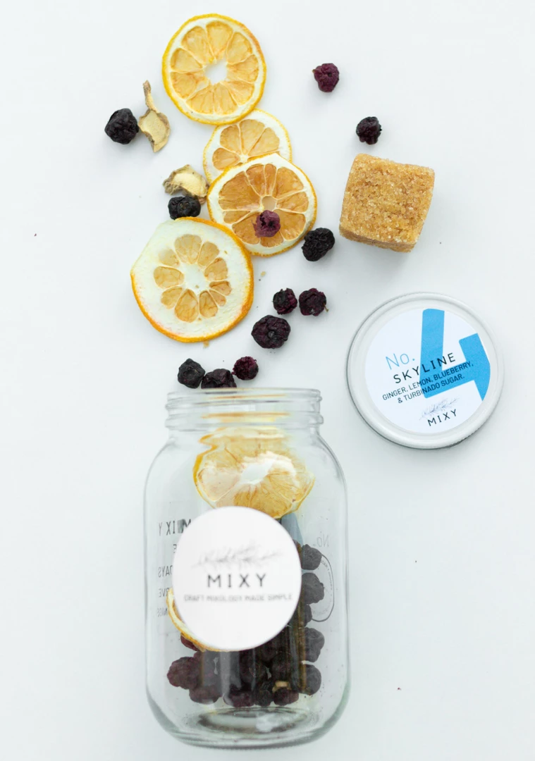 Drinks + Cocktails SKYLINE MIXY 4 Drinks + Cocktails SKYLINE MIXY