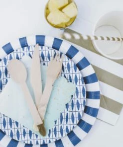 Paper Eskimo Party Supplies Gold Crush Large Napkins